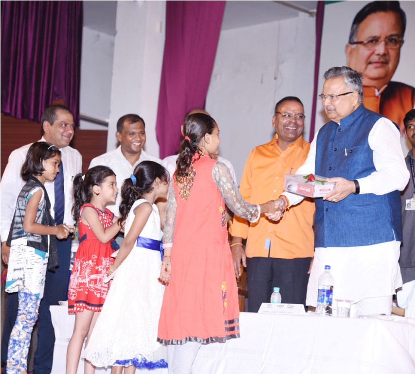 Photo of रमन ने बाल मधुमेह सुरक्षा योजना का किया शुभारंभ