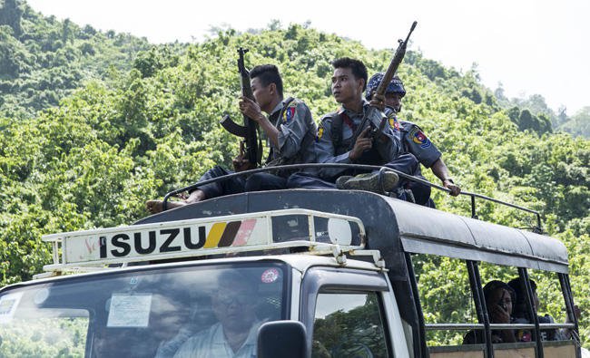 Photo of म्याॉमां में रोहिंग्या विद्रोहियों के हमले में 104 लोगो की मौत