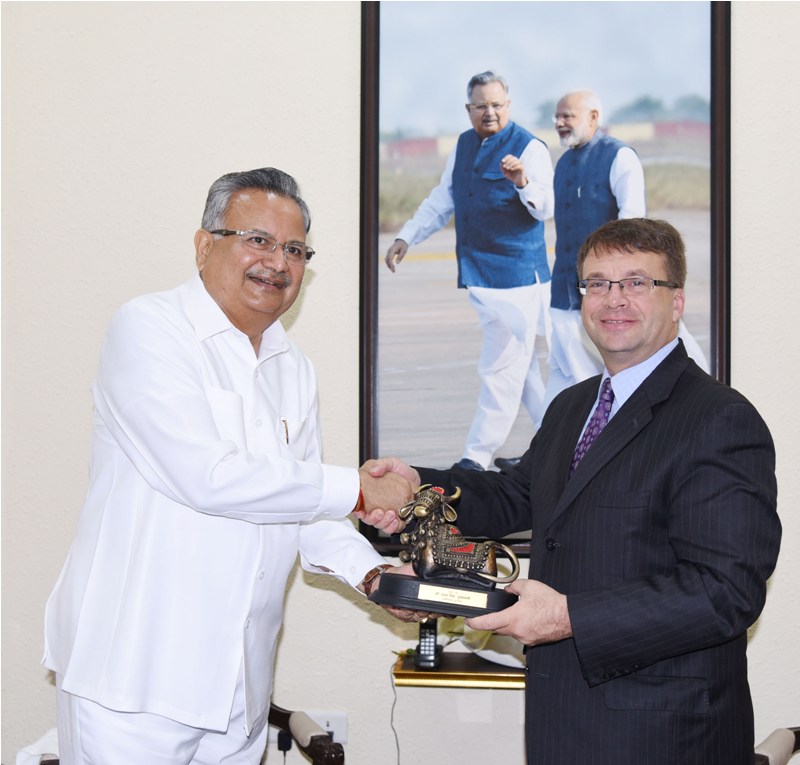 Photo of छत्तीसगढ़ निवेश के लिए सबसे उपयुक्त प्रदेश – रमन