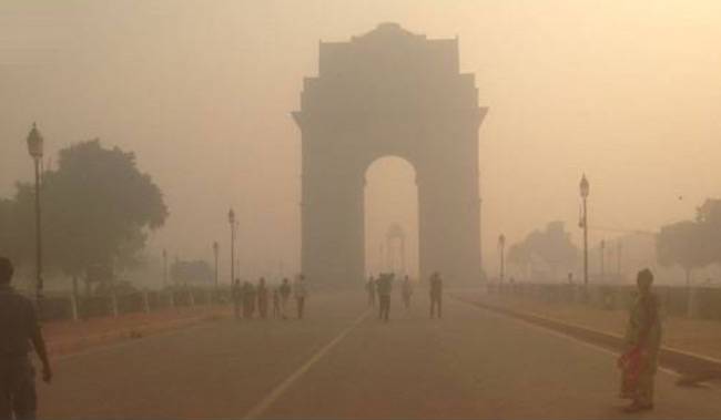 Photo of दिल्ली में धुएं और धुंध से आज कुछ राहत