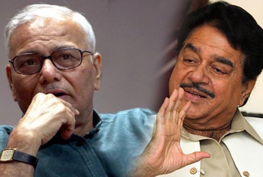 Photo of नोटबंदी एवं जीएसटी को लेकर यशवंत एवं शत्रु ने किया हमला