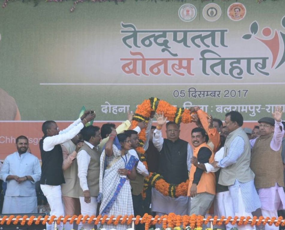 Photo of गांव-गांव में शिविर लगाकर बांटे जाएंगे निःशुल्क स्मार्ट फोन – रमन