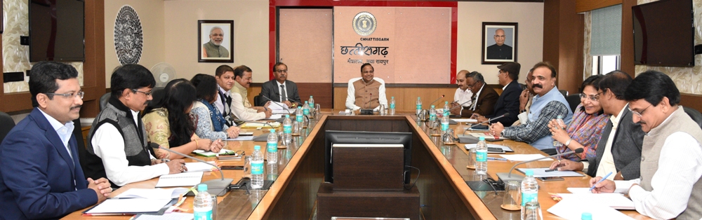 Photo of मुख्य सचिव ने की विधानसभा सत्र की प्रशासनिक तैयारियों की समीक्षा