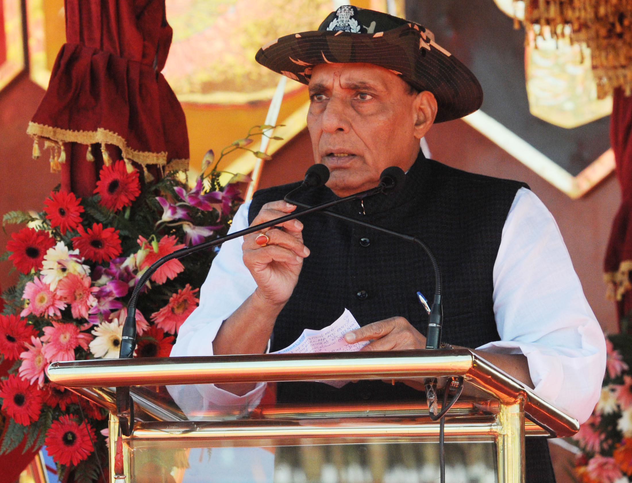 Photo of सिक्किम एवं भूटान सीमा से लगे क्षेत्र में सीमा बल कर रहा स्थिति मजबूत – राजनाथ