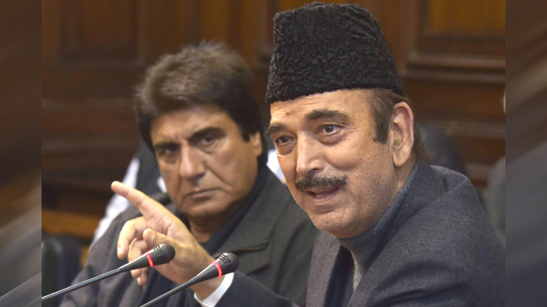 Photo of कांग्रेस उत्तर प्रदेश में लोकसभा चुनाव लड़ेगी अकेले – आजाद