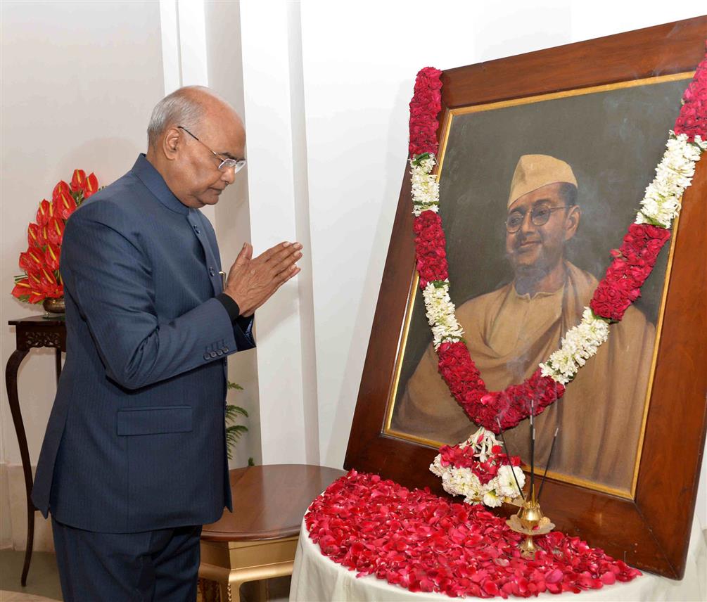 Photo of नेताजी की 122वीं जयंती पर अर्पित की जा रही है श्रद्धांजलि