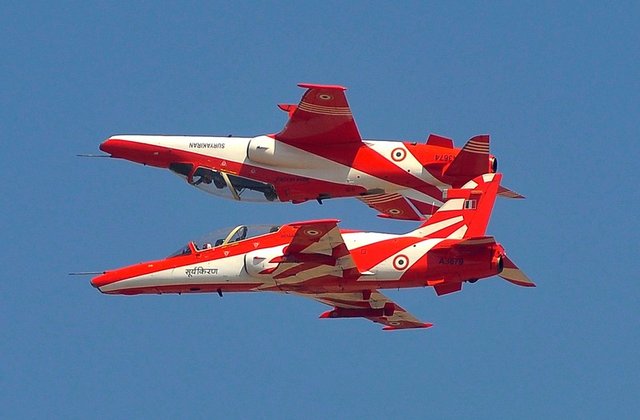 Photo of एयर शो के अभ्यास के दौरान दो विमान दुर्घटनाग्रस्त