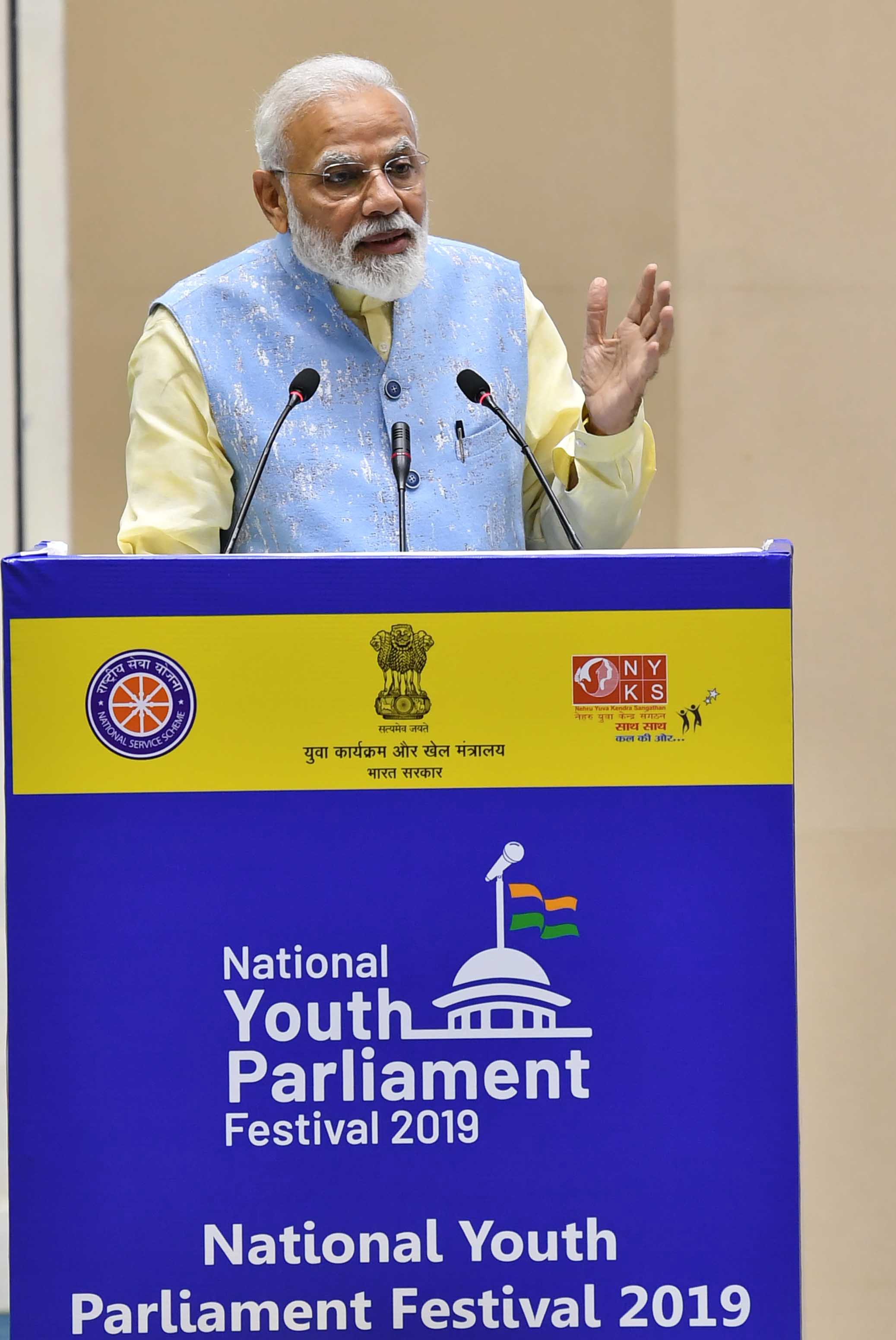 Photo of देश को नई ऊंचाईयों तक पहुंचाने के लिए काम करे युवा – मोदी