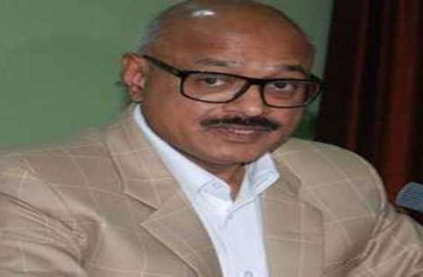 Photo of छत्तीसगढ़ के विशेष पुलिस महानिदेशक मुकेश गुप्ता निलम्बित