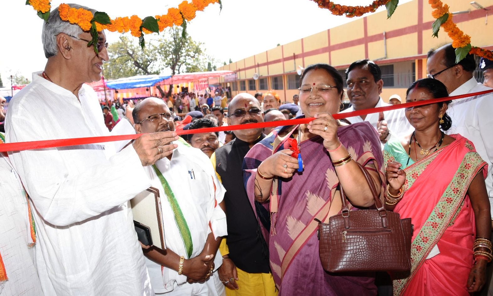 Photo of छत्तीसगढ़ में लोगों के इलाज का पूरा खर्च उठाएगी सरकार – सिंहदेव