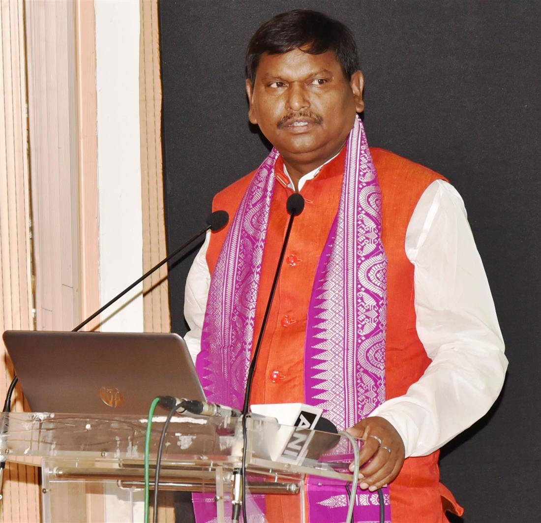 Photo of आदिवासी बच्चों के लिए स्थापित होंगे एकलव्य मॉडल आवासीय स्कूल-मुंडा