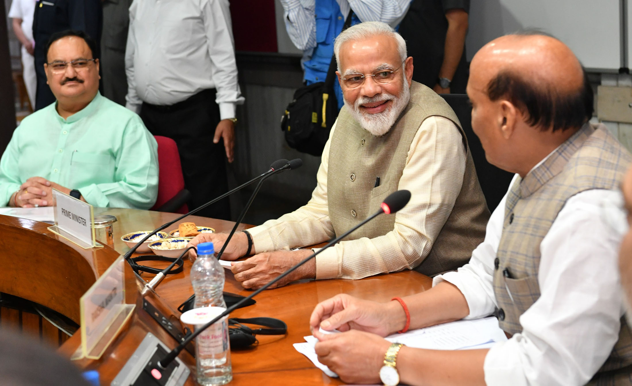 Photo of एक देश एक चुनाव के मुद्दे पर मोदी की आहूत बैठक में आधे दल ही हुए शामिल