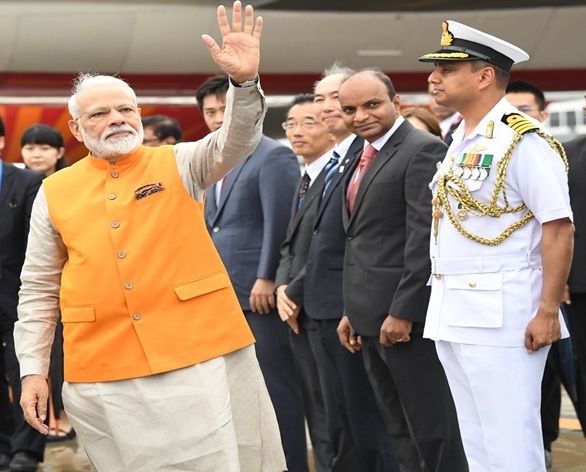 Photo of मोदी जी-20 शिखर सम्मेलन में हिस्सा लेने पहुंचे ओसाका