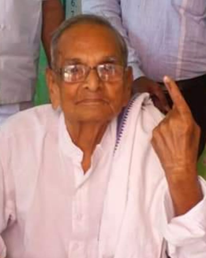 Photo of वयोवृद्ध स्वतंत्रता सेनानी दयाराम ठेठवार का निधन