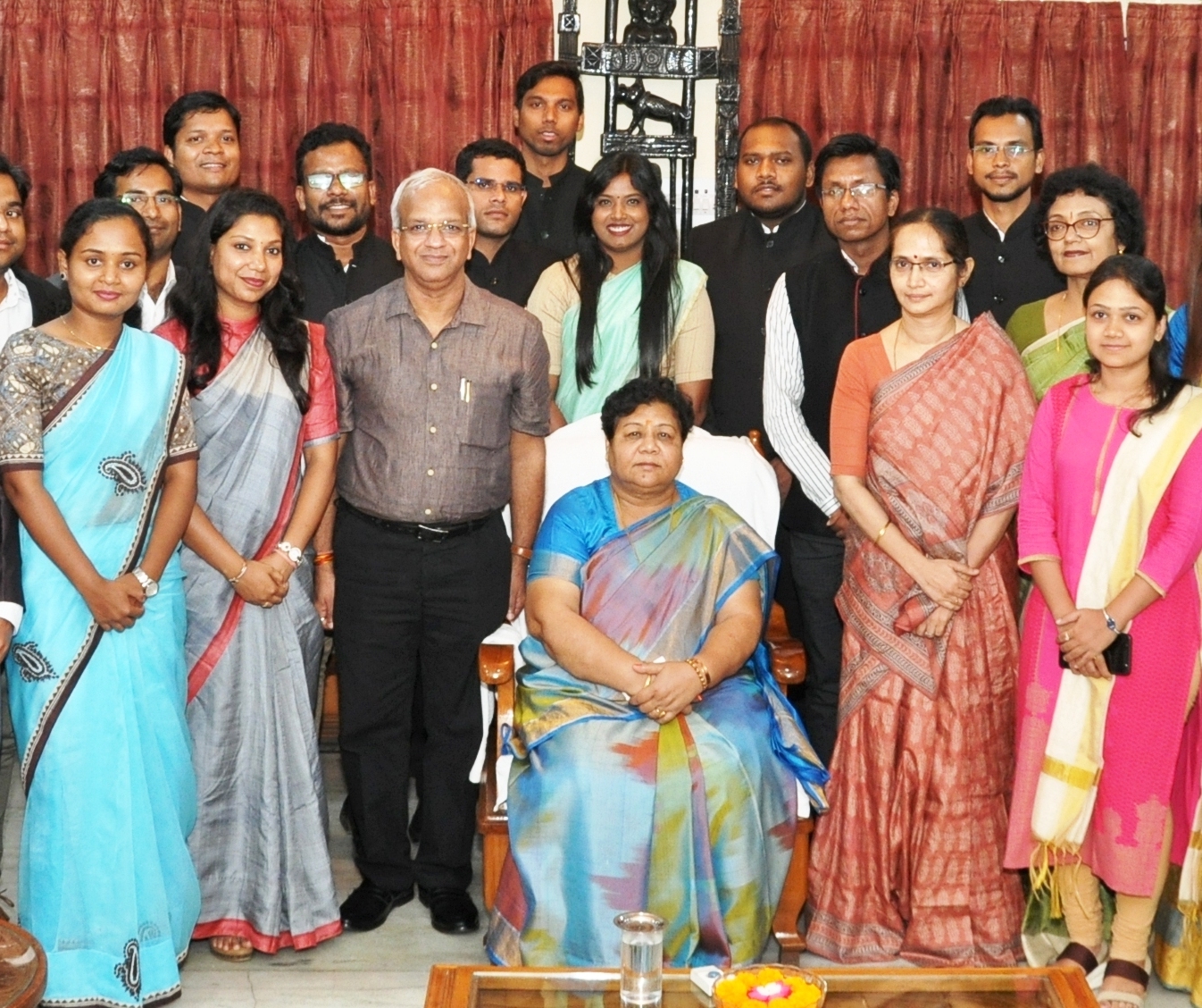 Photo of समय पर गरीबों का कार्य कराकर उन्हें न्याय दिलाएं-सुश्री उइके