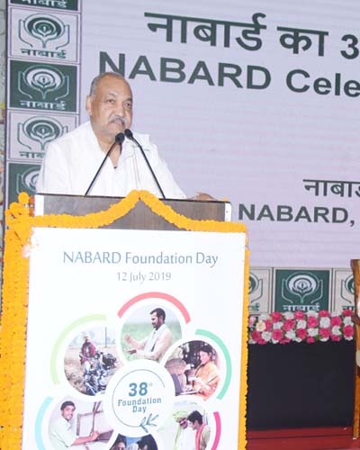 Photo of ग्रामीण अर्थव्यवस्था को मजबूत बनाने में नाबार्ड की भूमिका अहम- चौबे