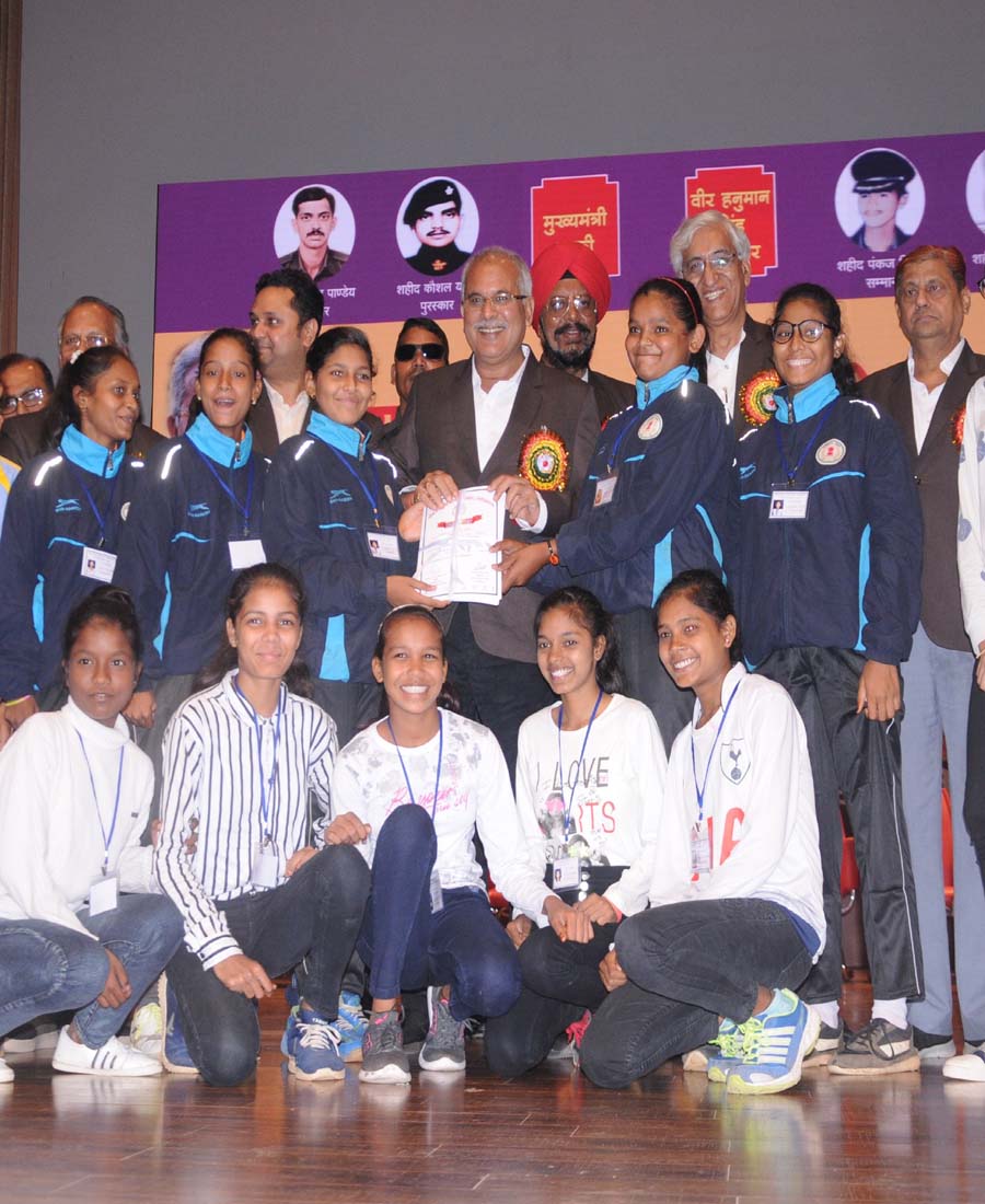 Photo of झीरम के शहीदों के नाम से दिए जाएंगे खेल पुरस्कार-बघेल