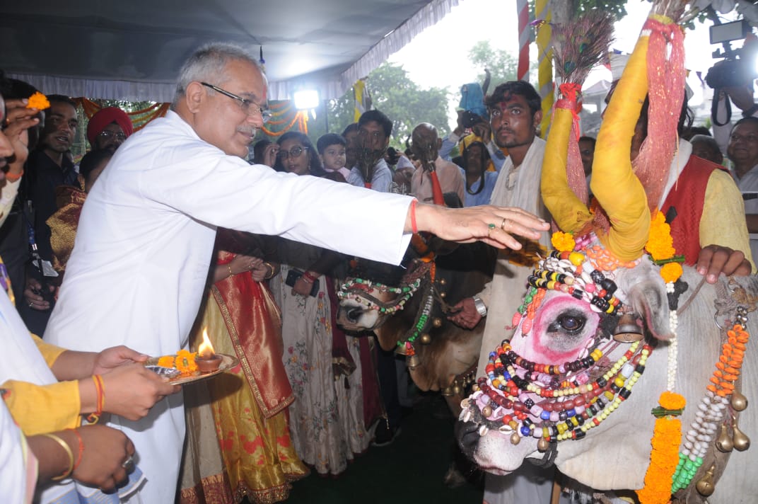 Photo of मुख्यमंत्री निवास में धूम-धाम से मनाया गया पोरा-तीजा तिहार