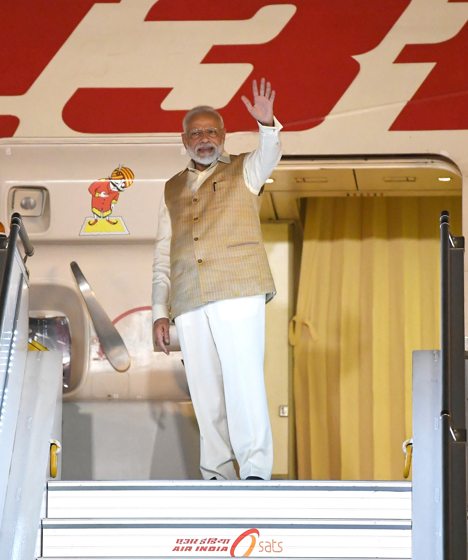 Photo of मोदी रूस की तीन दिन की यात्रा पर हुए रवाना