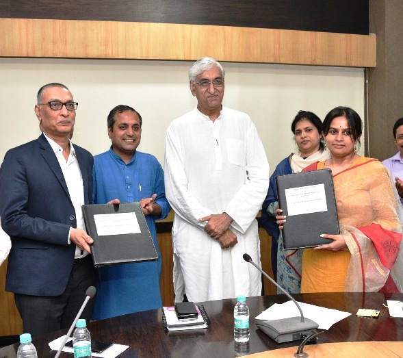 Photo of स्वास्थ्य सेवाओं की बेहतरी के लिए तीन कंपनियों से एम.ओ.यू.