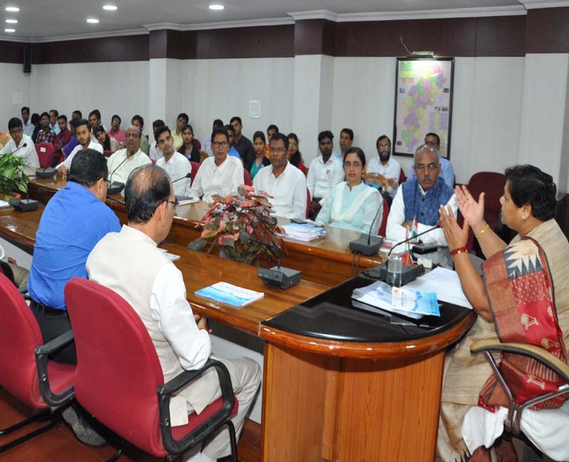 Photo of महात्मा गांधी ने सामाजिक समरसता का पाठ पढ़ाया: सुश्री उइके