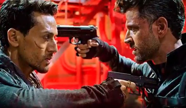 Photo of पहले ही वीकेंड में ऋतिक और टाइगर की..वार.. ने की रिकार्ड कमाई