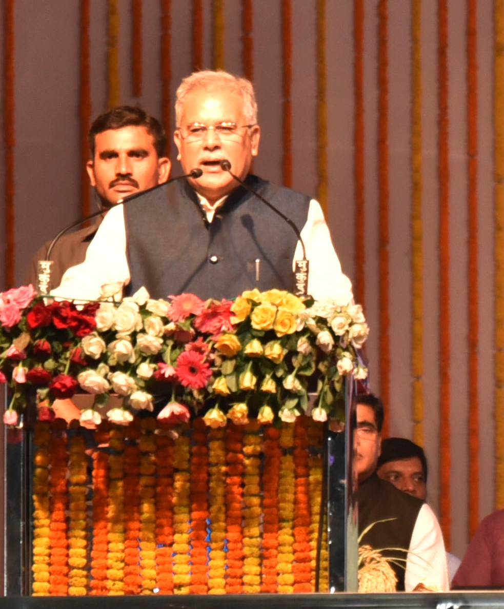 Photo of छत्तीसगढ़ आर्थिक मंदी से अछूता, बेरोजगारी की दर हुई कम- बघेल