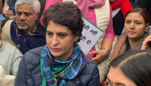 Photo of प्रियंका गांधी ने छात्रो के खिलाफ हुई कार्रवाई के विरोध में दिया धरना