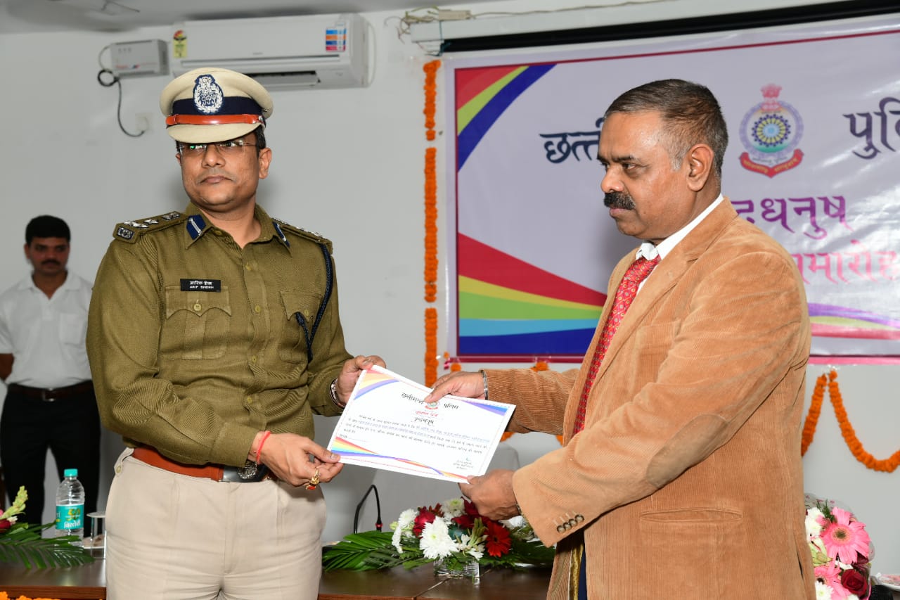 Photo of अपहरणकांड सुलझाकर पुलिसकर्मियों ने मापदंड स्थापित किया – अवस्थी