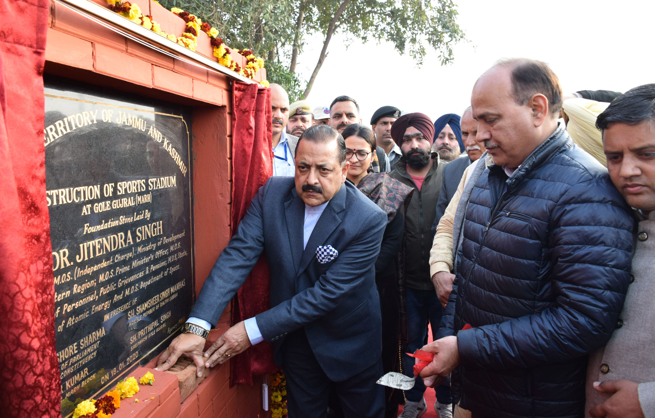 Photo of केन्द्रीय मंत्रियों का एक सप्ताह का जम्मू-कश्मीर दौरा आज से शुरू