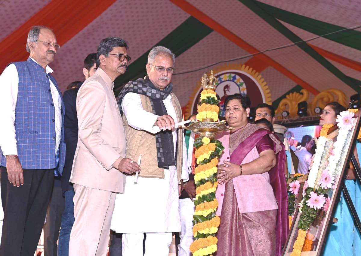 Photo of तीन दिवसीय राज्य स्तरीय युवा महोत्सव का शुभारंभ