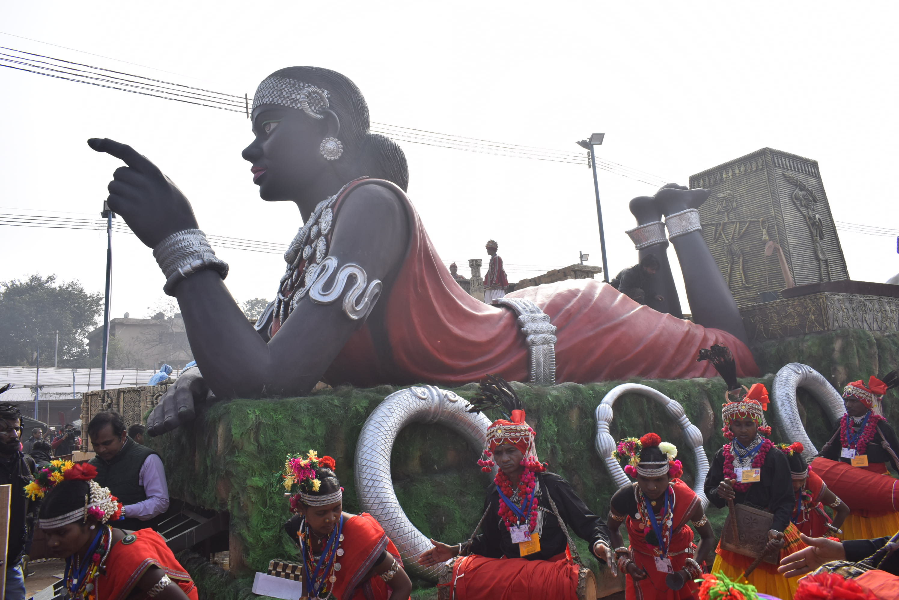 Photo of शिल्पकला और आभूषण पर आधारित होगी राजपथ पर निकलने वाली झांकी