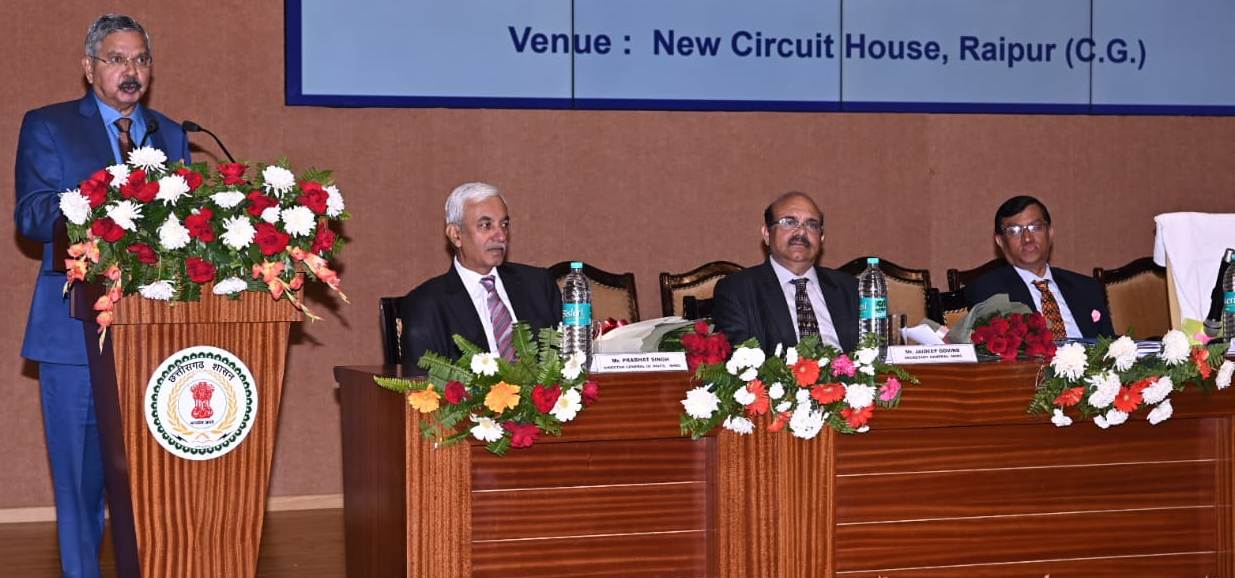 Photo of मानवाधिकार संरक्षण और आर्थिक सामाजिक योजनाओं के क्रियान्वयन में गहरा संबंध –दत्तू