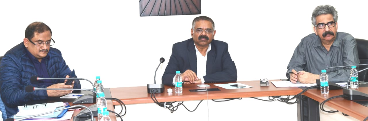 Photo of बेहतर कानून व्यवस्था बनाये रखने पर पुलिस अधीक्षक होंगे पुरस्कृत – डीजीपी अवस्थी