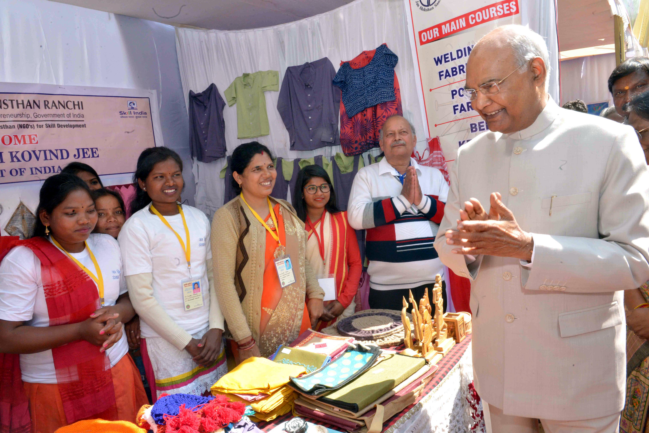 Photo of राष्ट्रपति ने की समाज में भाईचारा बढ़ाने की अपील