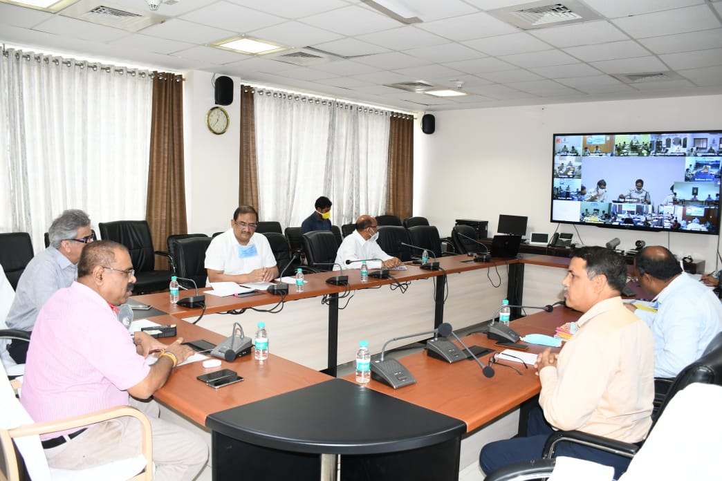 Photo of डीजीपी ने पुलिस अधीक्षकों को गुंडों, बदमाशों के खिलाफ कार्रवाई के दिए कड़े निर्देश