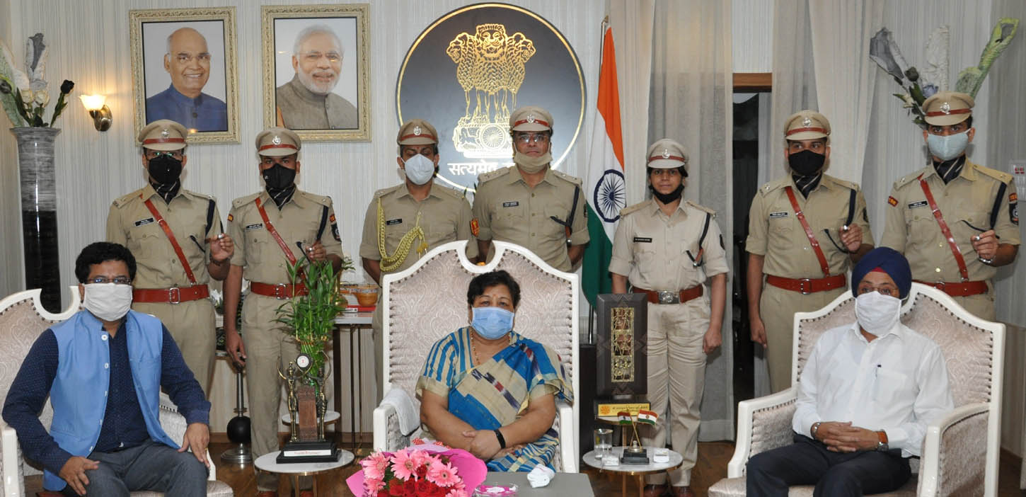 Photo of पुलिस अधिकारी जनता को सुरक्षा दिलाने में निभाएं अहम भूमिका-उइके