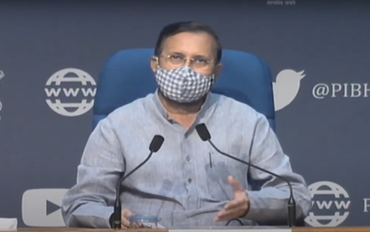 Photo of मोदी सरकार ने तीन और हवाई अड्डे सौंपे अडानी समूह को