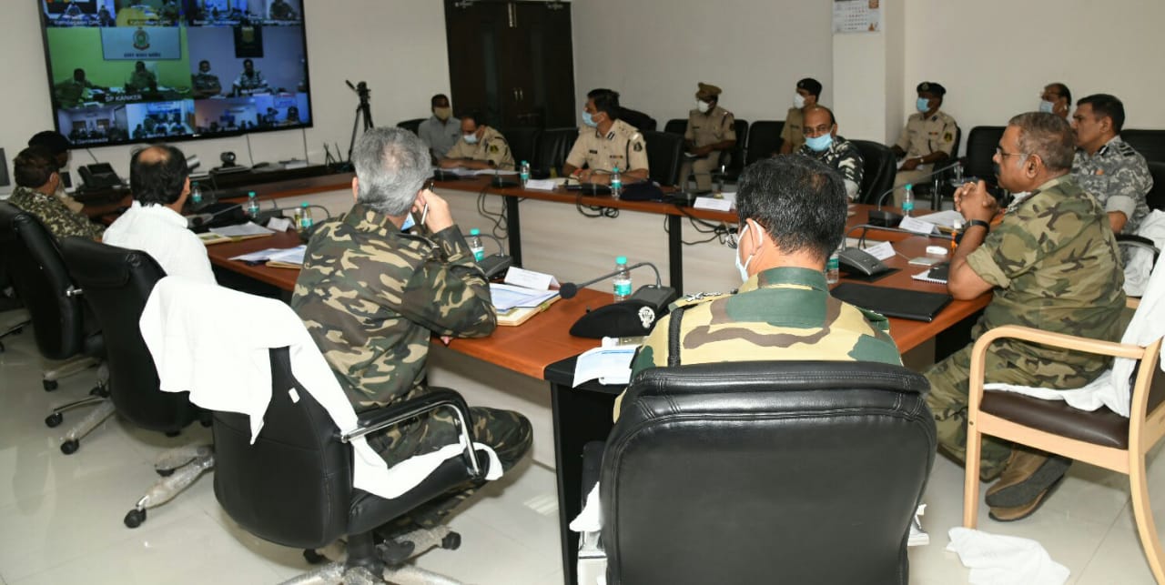 Photo of छत्तीसगढ़ में अगले तीन माह में नक्सलियों के विरूद्ध तेज होगा ऑपरेशन-डीजीपी