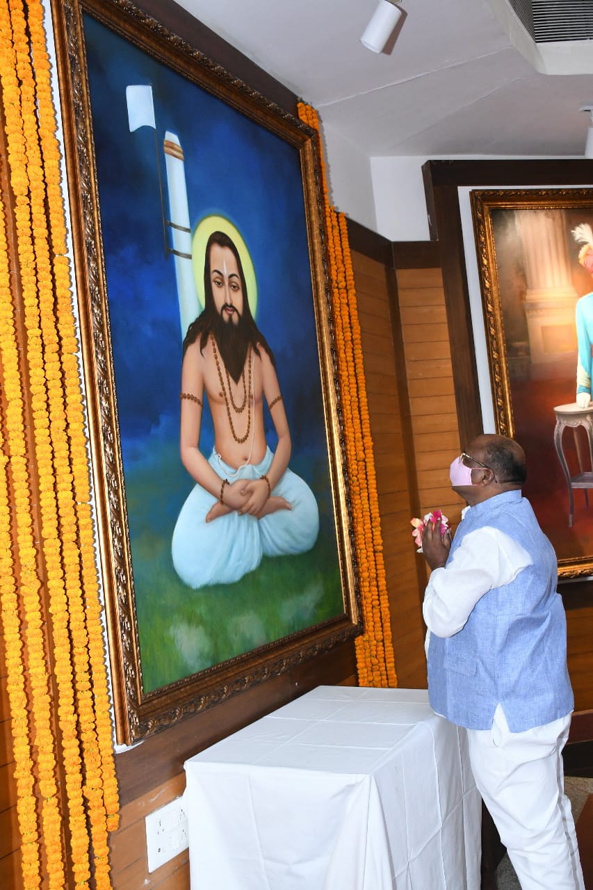 Photo of विधानसभा उपाध्यक्ष ने संत गुरू घासीदास जी की जयंती पर उन्हे किया नमन
