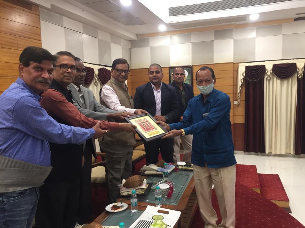 Photo of राज्य प्रशासनिक सेवा संघ ने सेवानिवृत अपर कलेक्टर की गिरफ्तारी की निन्दा की