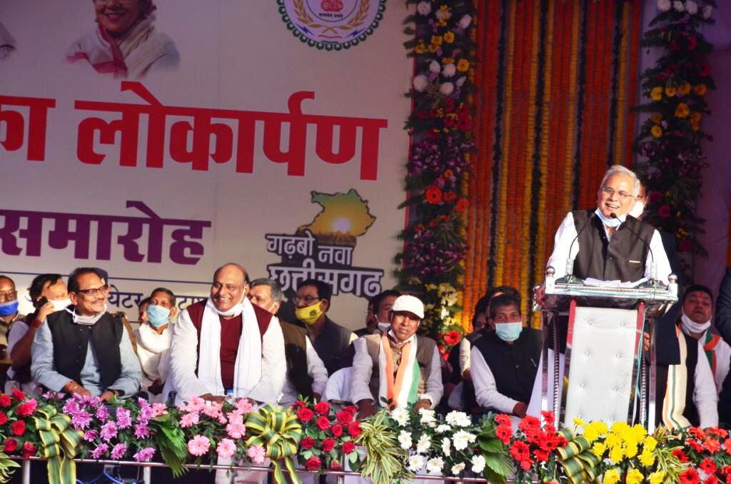 Photo of स्व.बिसाहू दास महंत के नाम पर होगा कोरबा मेडिकल कॉलेज – भूपेश