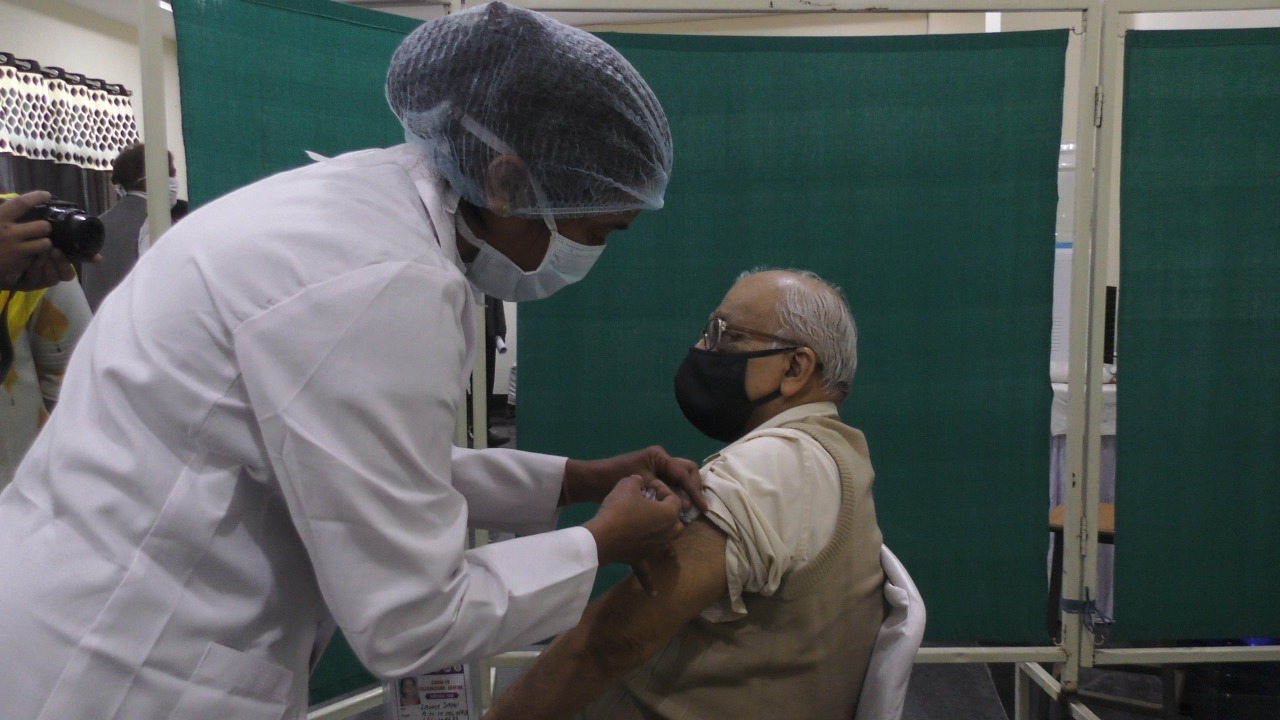 Photo of कोरोना से बचाव के लिए अब तक 1.13 करोड़ टीके लगाए गए