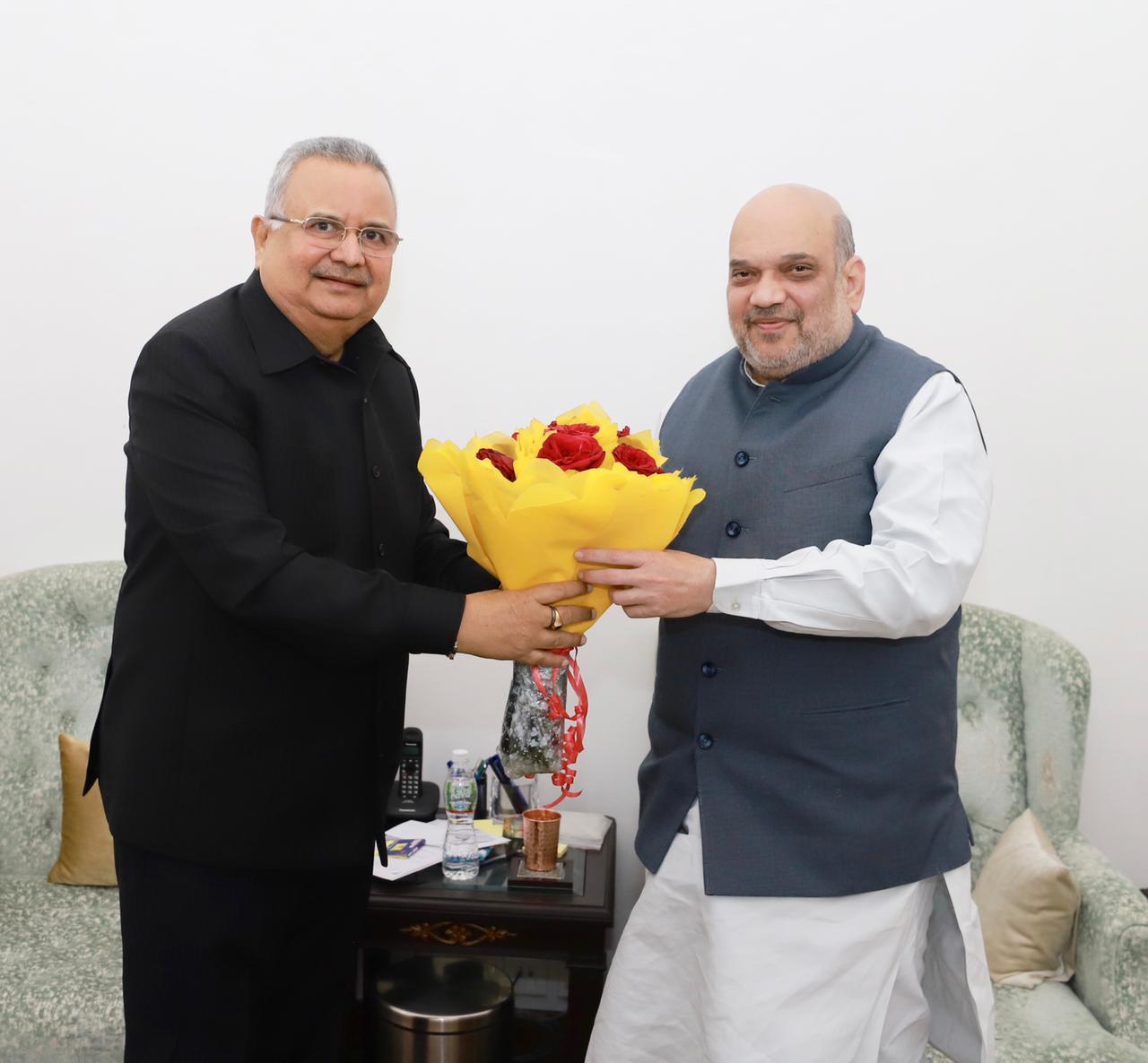 Photo of रमन ने केन्द्रीय गृह मंत्री शाह को छत्तीसगढ़ दौरे का दिया आमंत्रण