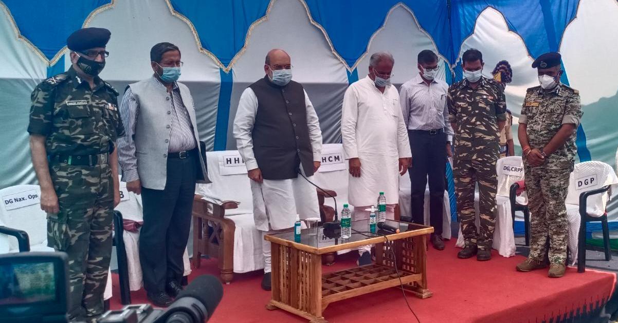 Photo of शाह भूपेश के साथ पहुंचे नक्सल इलाके के सीआरपीएफ कैम्प में