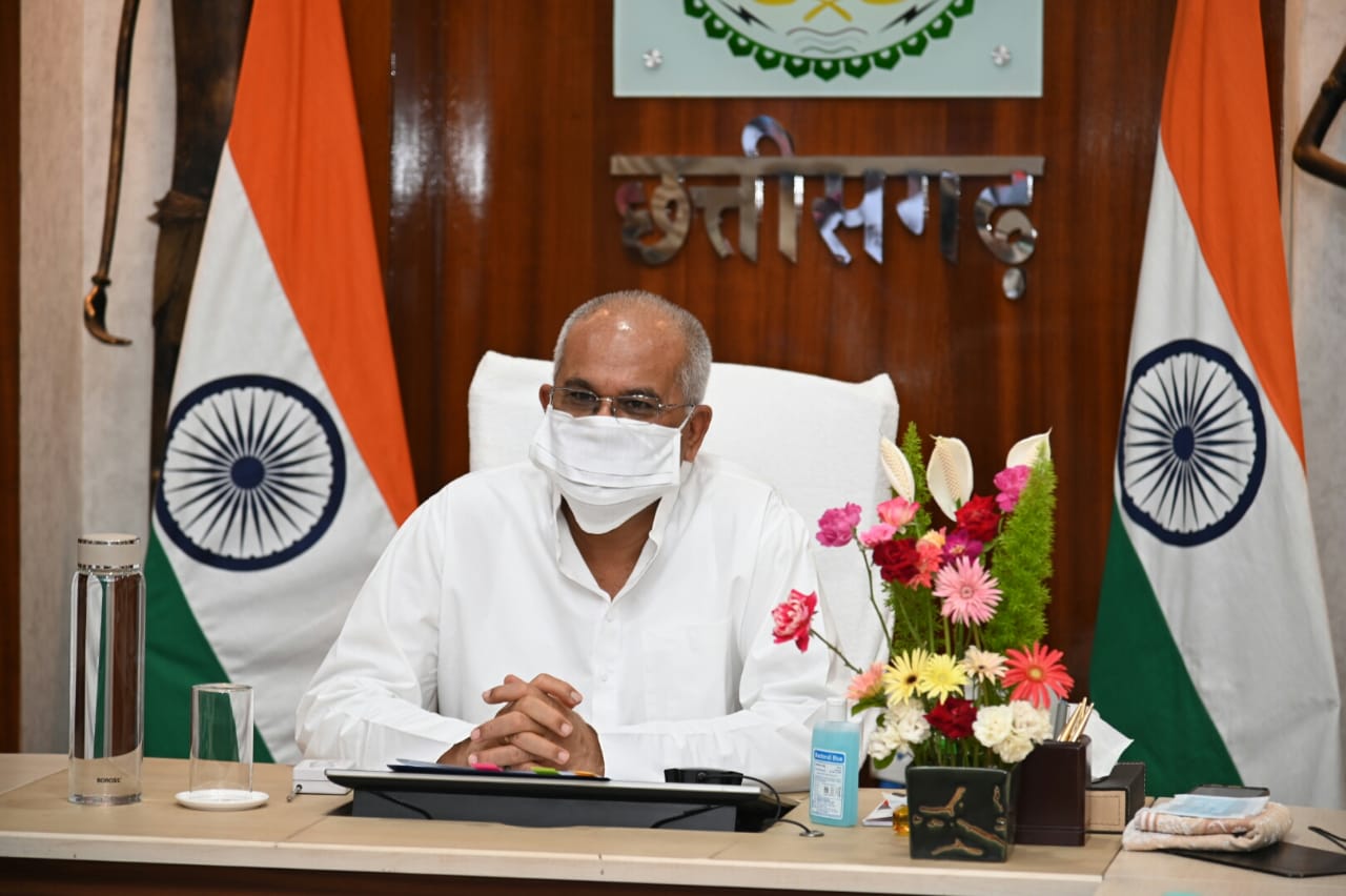 Photo of चिकित्सक भगवान और मितानिनें जीवन बचाने वाली देवी के प्रतिरूप – भूपेश