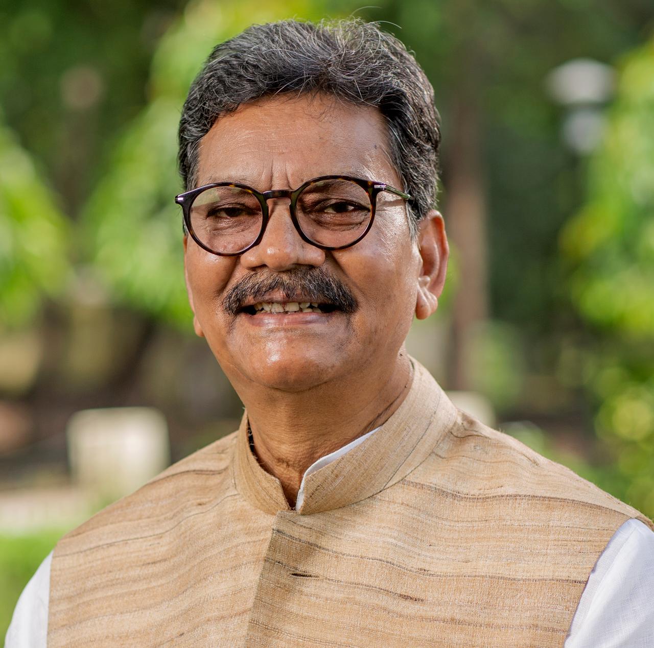 Photo of महंत ने प्रथम राष्ट्रपति डॉ. राजेन्द्र प्रसाद को उनकी जयंती पर किया नमन