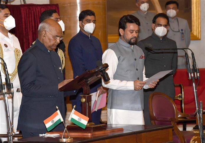 Photo of मोदी मंत्रिमंडल का विस्तार,43 मंत्रियो ने ली शपथ