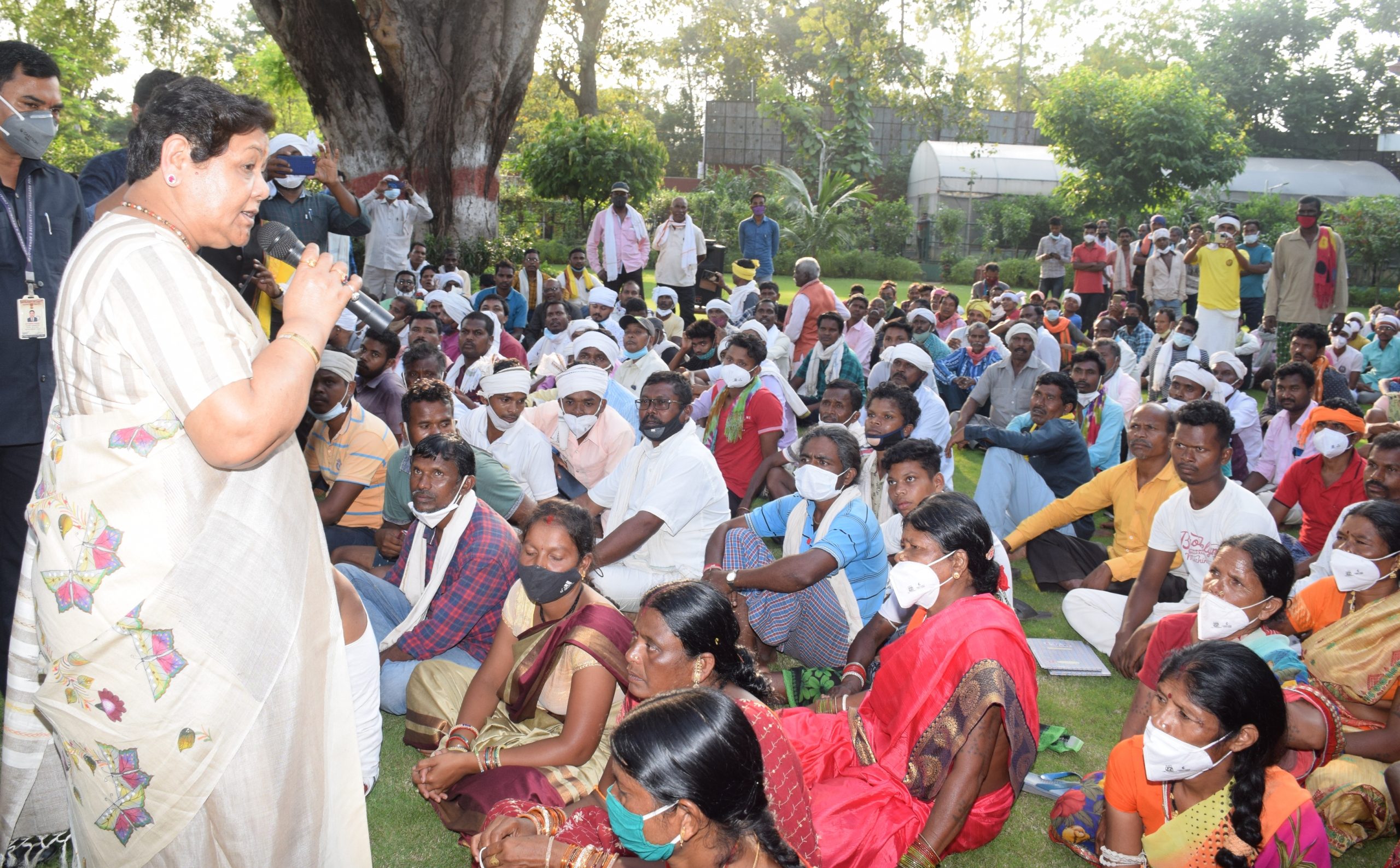 Photo of आदिवासियों की नगर पंचायतों को फिर से ग्राम पंचायत बनाने की मांग