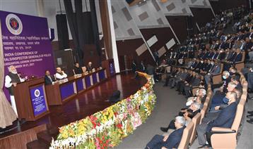 Photo of मोदी का पुलिस की आवश्यकता के लिए प्रौद्योगिकी के विकास का आह्वान